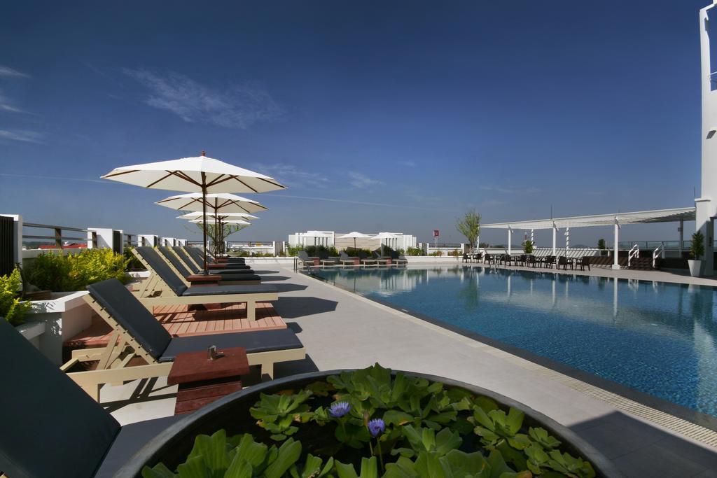 Kameo Grand Hotel & Serviced Apartment, Rayong Exterior photo