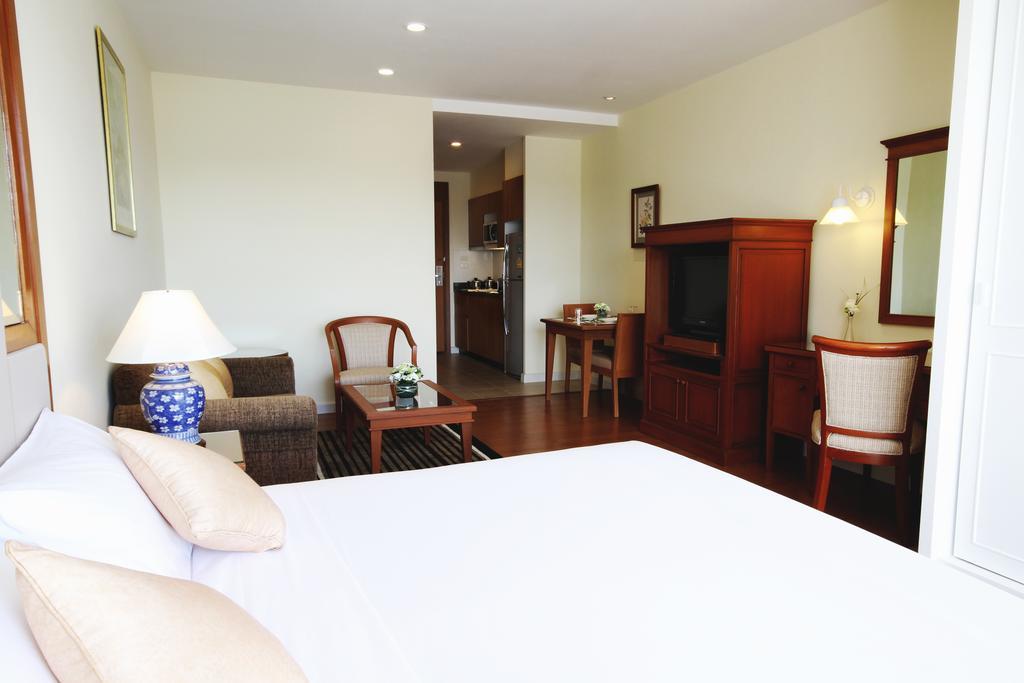 Kameo Grand Hotel & Serviced Apartment, Rayong Exterior photo
