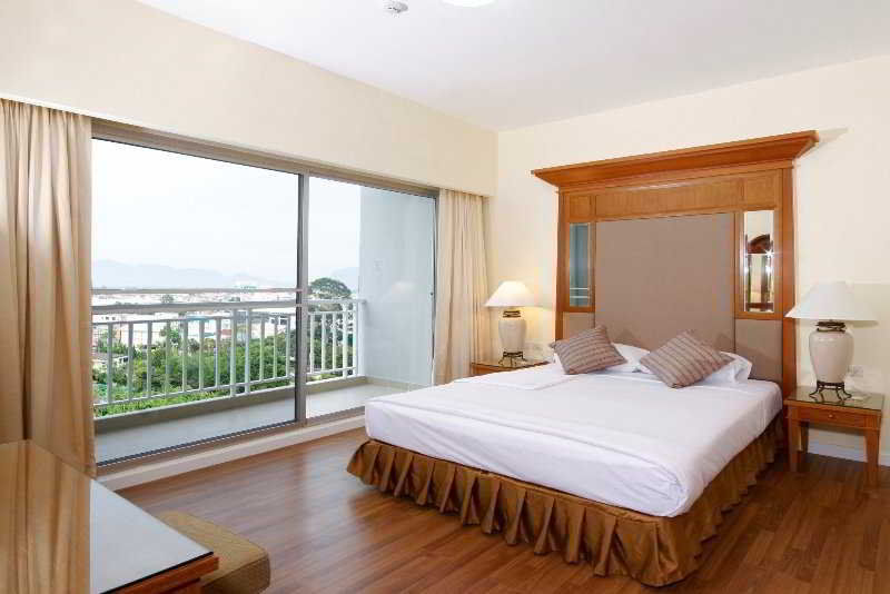 Kameo Grand Hotel & Serviced Apartment, Rayong Exterior photo
