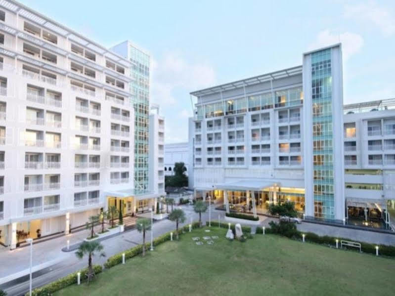 Kameo Grand Hotel & Serviced Apartment, Rayong Exterior photo