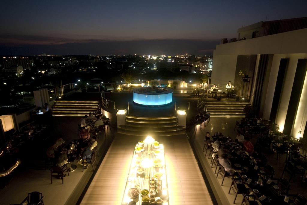 Kameo Grand Hotel & Serviced Apartment, Rayong Exterior photo