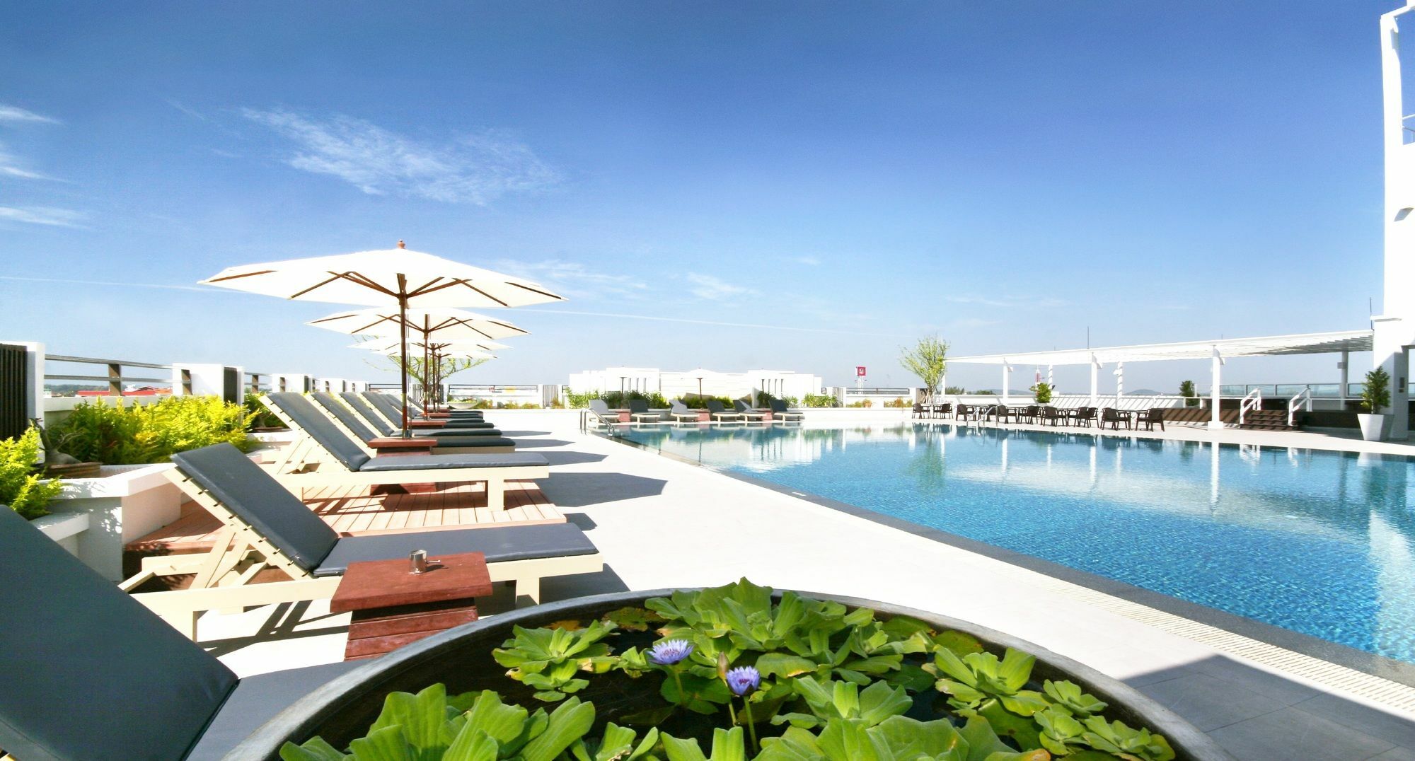 Kameo Grand Hotel & Serviced Apartment, Rayong Exterior photo