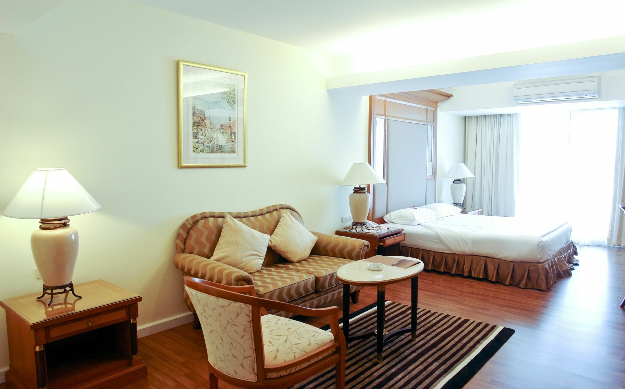 Kameo Grand Hotel & Serviced Apartment, Rayong Exterior photo
